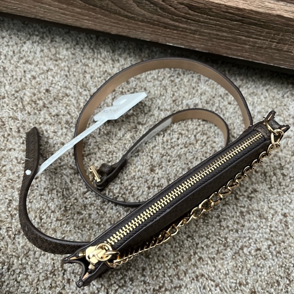 New Michael Kors Belt Bag - Picture 3 of 7